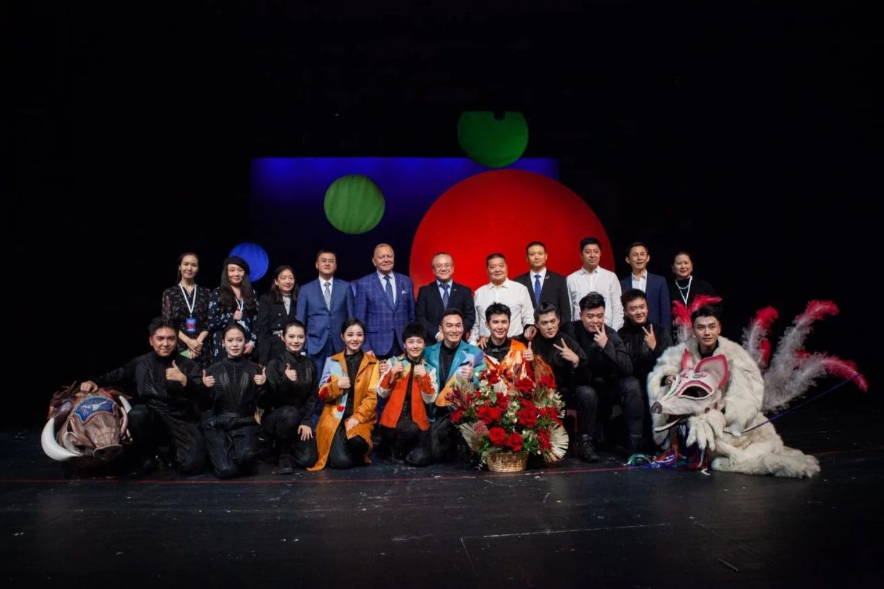 “你们是真正的文化使者！” —— 浙演《山海奇幻梦》惊艳亮相“波罗的海之家”国际戏···