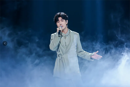 没想到他的五巡首站，又是杭州剧院